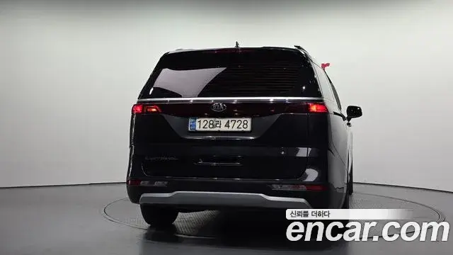 Kia Carnival 2020 — Фото 4/20