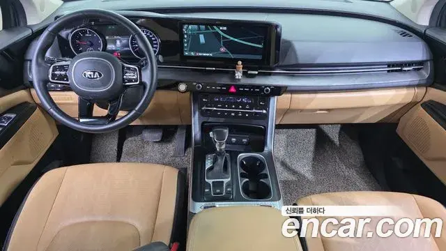 Kia Carnival 2020 — Фото 7/20