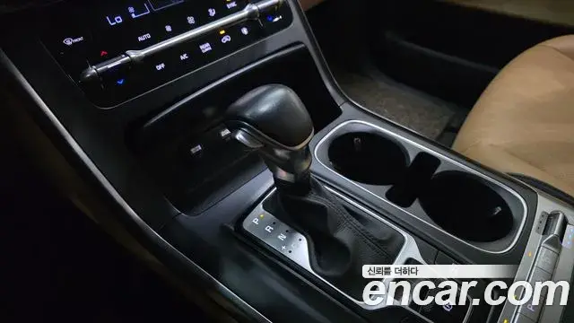 Kia Carnival 2020 — Фото 9/20