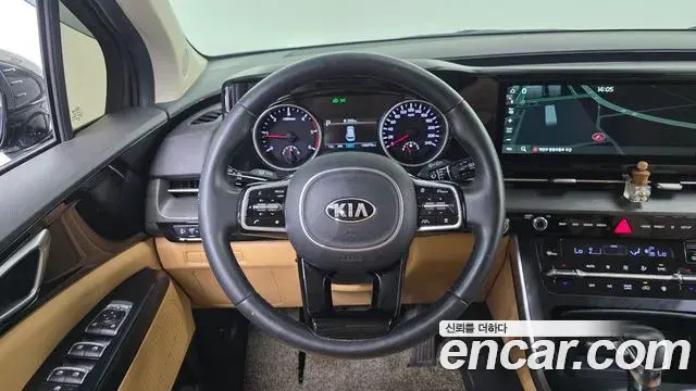 Kia Carnival 2020 — Фото 14/20