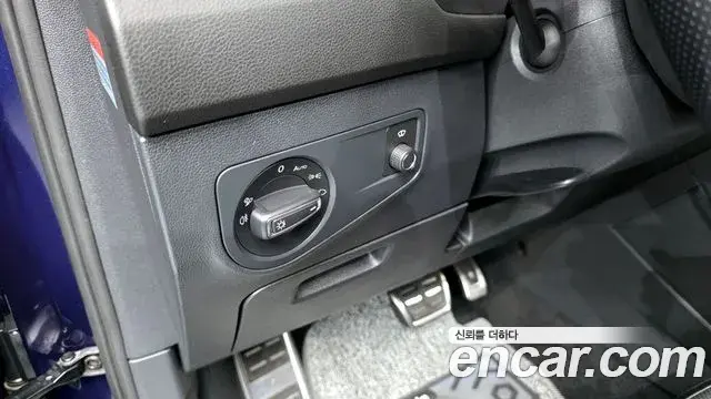 Volkswagen Tiguan Allspace 2022 — Фото 18/20