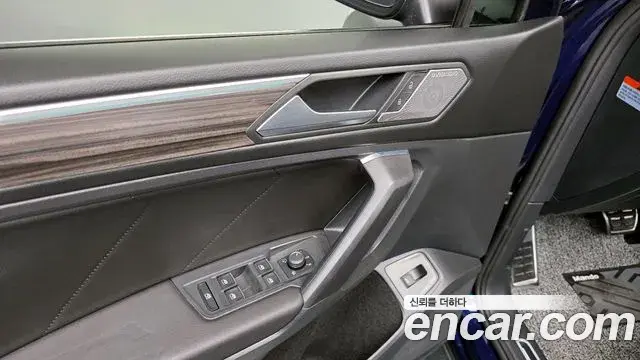 Volkswagen Tiguan Allspace 2022 — Фото 19/20