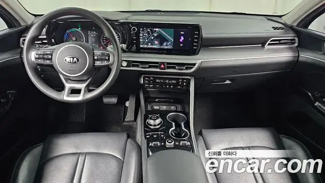 Kia K5 2020 — ფოტო 15/30