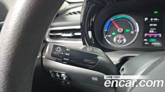 Kia K5 2020 — ფოტო 4/30