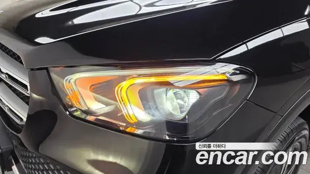 Mercedes-Benz GLE-Class 2020 — Photo 32/33