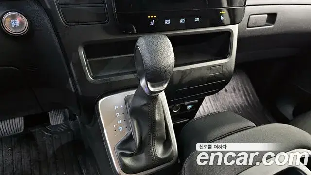 Hyundai Staria 2024 — Şəkil 22/30