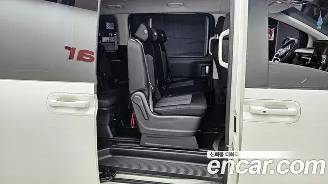 Hyundai Staria 2024 — Şəkil 3/30