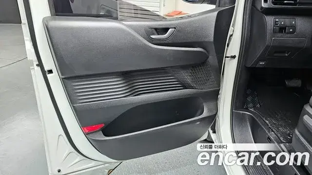 Hyundai Staria 2024 — Şəkil 16/30
