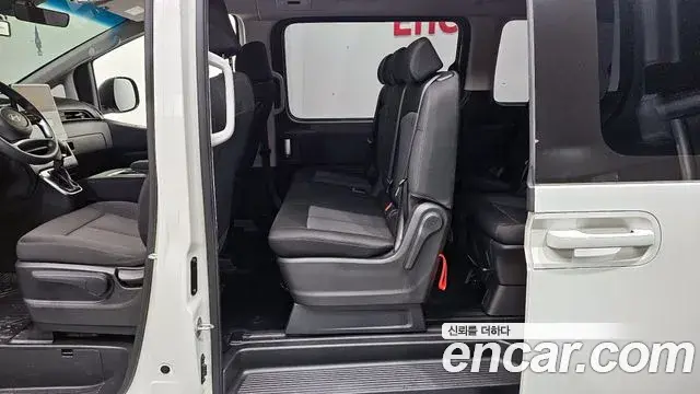 Hyundai Staria 2024 — Şəkil 30/30