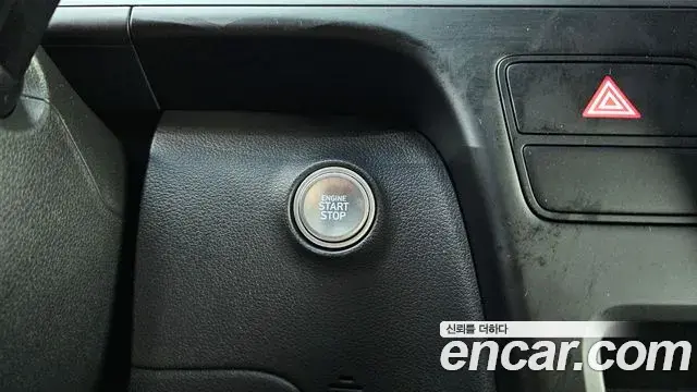 Hyundai Staria 2024 — Şəkil 27/30