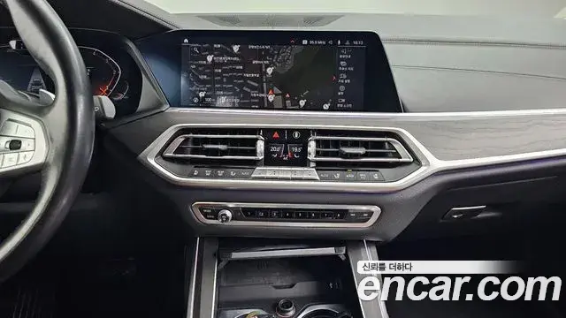 BMW X7 2020 — Фото 15/20