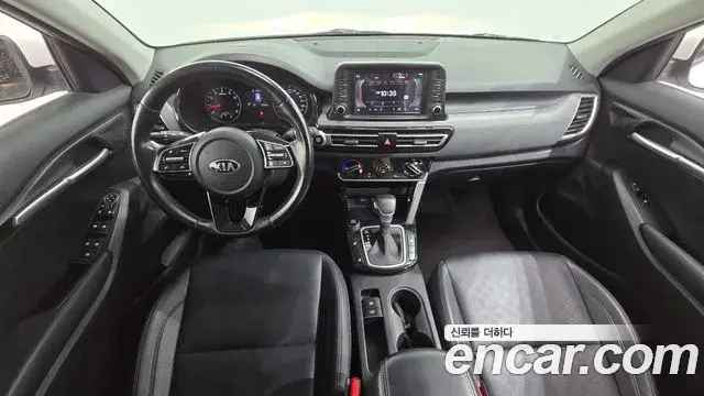 Kia Seltos 2021 — ფოტო 11/32