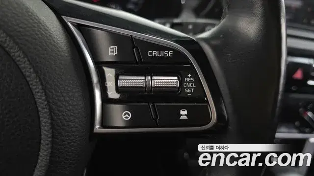 Kia Seltos 2021 — ფოტო 3/32