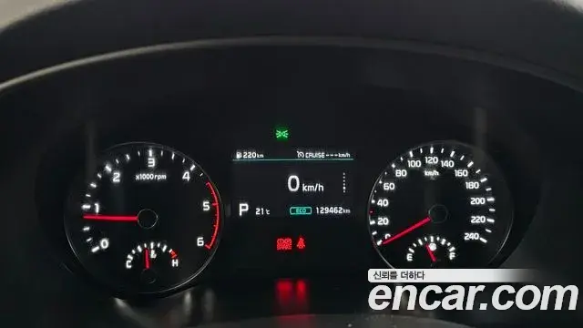 Kia Sportage The Bold 2021 — Photo 31/32