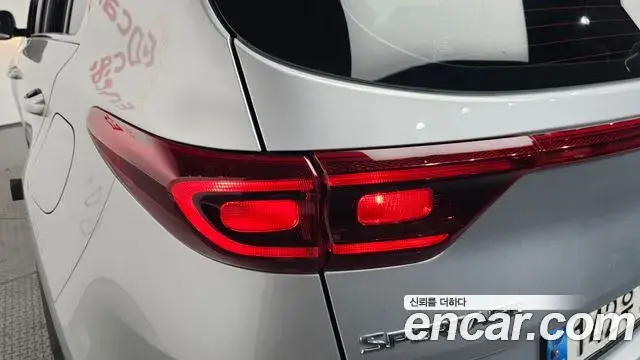 Kia Sportage The Bold 2021 — Photo 32/32