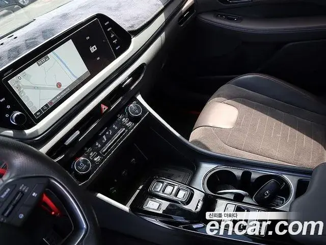 Hyundai Sonata Hybrid 2021 — Şəkil 9/20