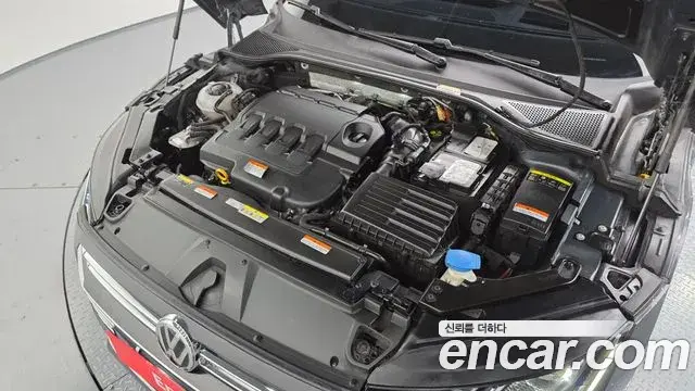 Volkswagen Arteon 2020 — Şəkil 8/31