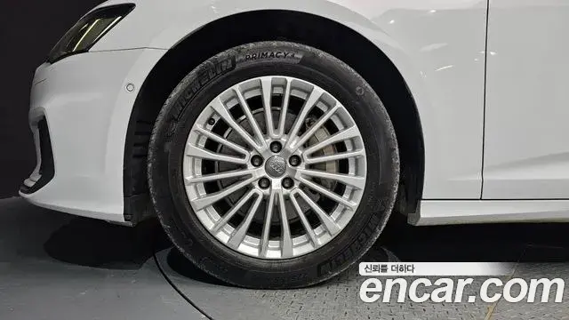 Audi A6 2019 — Photo 19/34