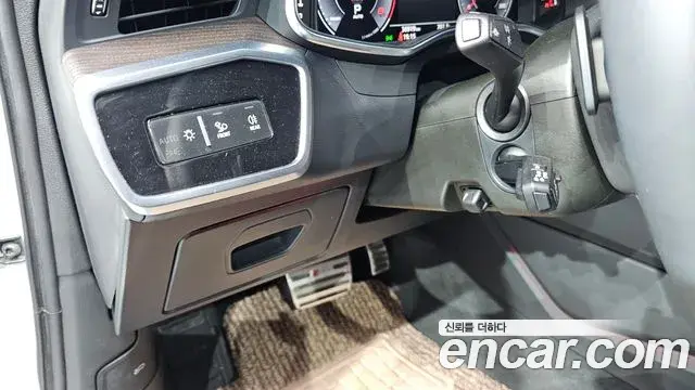 Audi A6 2019 — Photo 14/34