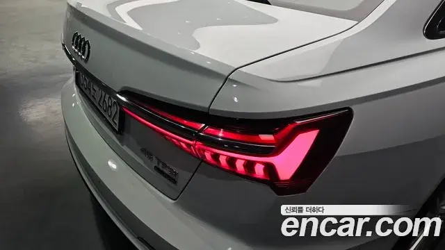Audi A6 2019 — Photo 32/34