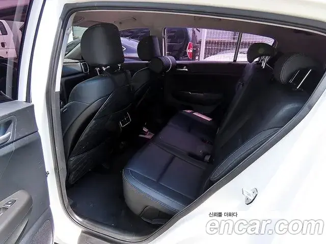 Kia Sportage The Bold 2018 — ფოტო 19/19