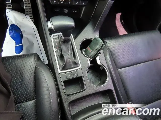 Kia Sportage The Bold 2018 — ფოტო 18/19