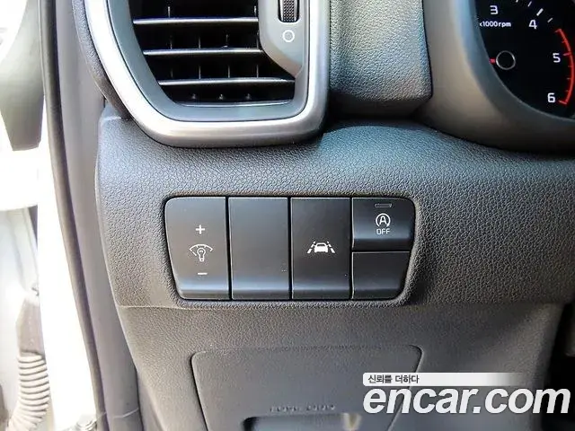 Kia Sportage The Bold 2018 — ფოტო 4/19