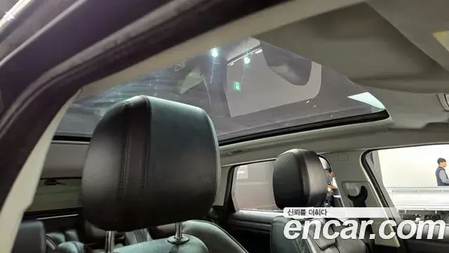 Land Rover Range Rover Evoque 2018 — Şəkil 29/32