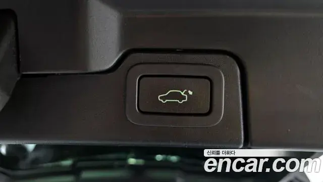 Land Rover Range Rover Evoque 2018 — Şəkil 19/32