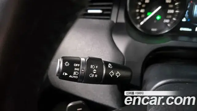 Land Rover Range Rover Evoque 2018 — Şəkil 8/32