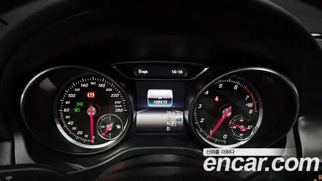 Mercedes-Benz GLA-Class 2018 — Photo 5/20