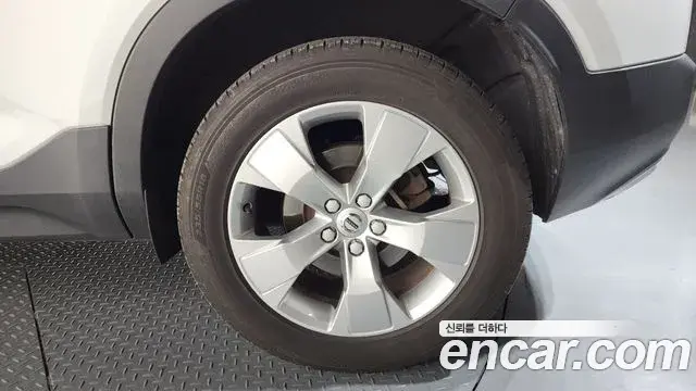 Volvo XC40 2021 — Photo 33/33