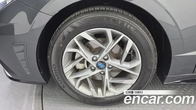 Hyundai Sonata Hybrid 2020 — ფოტო 18/20