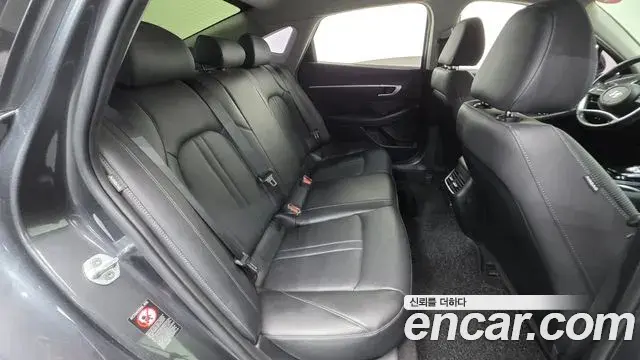 Hyundai Sonata Hybrid 2020 — ფოტო 5/20