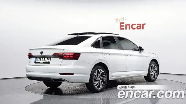Volkswagen Jetta 2020 — Şəkil 4/20