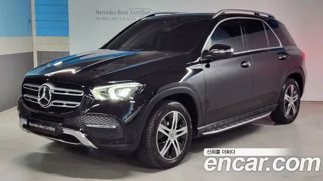 Mercedes-Benz GLE-Class 2020 — ფოტო 8/20