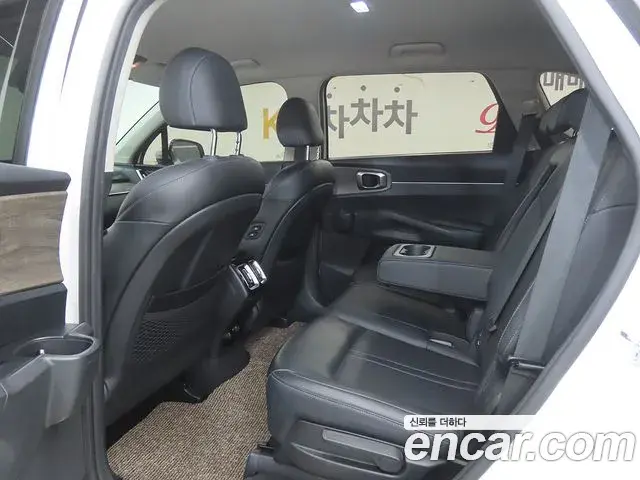 Kia Sorento 2021 — Photo 8/20