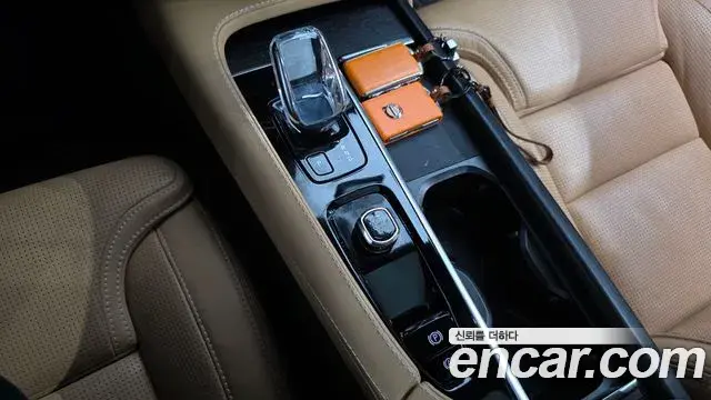 Volvo XC90 2022 — Şəkil 7/20