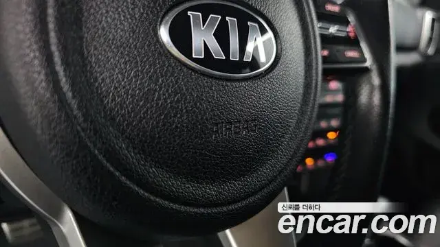 Kia Sportage The Bold 2019 — Şəkil 15/30