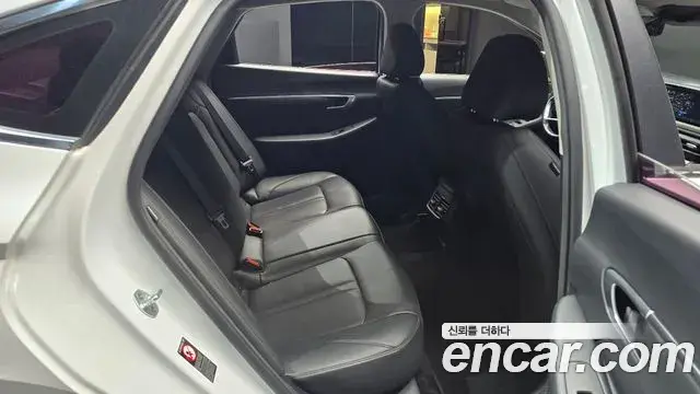 Hyundai Sonata Hybrid 2019 — Şəkil 14/20