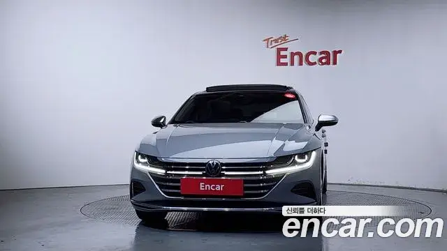 Volkswagen Arteon 2023 — Photo 27/35