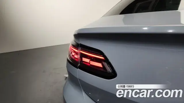 Volkswagen Arteon 2023 — Photo 7/35