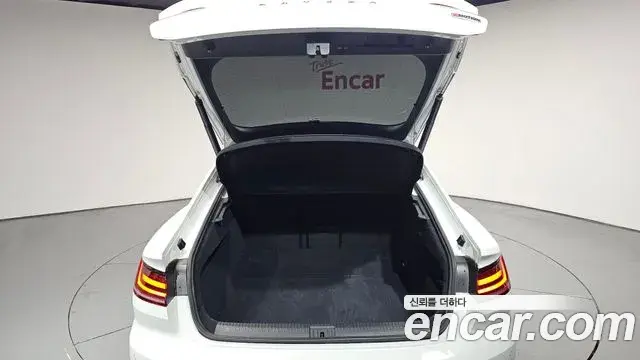 Volkswagen Arteon 2020 — Şəkil 12/35