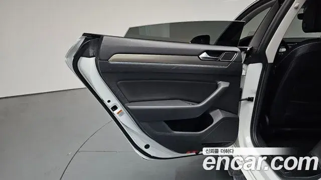 Volkswagen Arteon 2020 — Şəkil 35/35