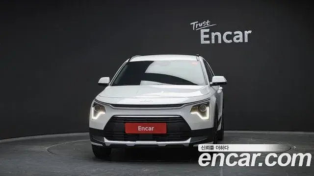 Kia Niro 2025 — Photo 15/30