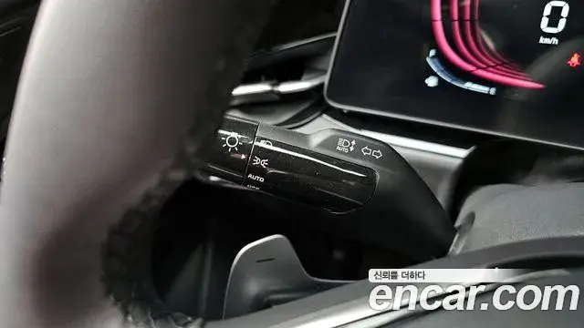 Kia Niro 2025 — Photo 23/30