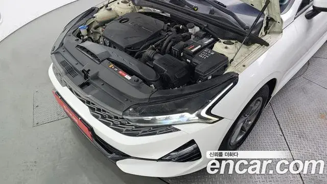 Kia K5 2020 — ფოტო 16/20