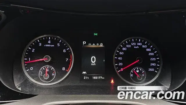 Kia K5 2020 — ფოტო 17/20