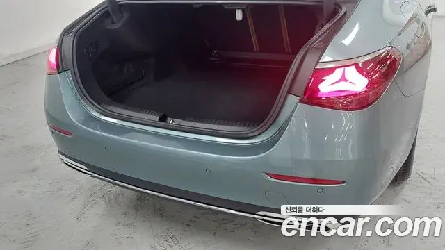 Mercedes-Benz E-Class 2025 — Şəkil 11/20