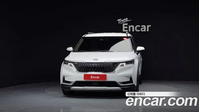 Kia Carnival 2021 — Фото 3/20